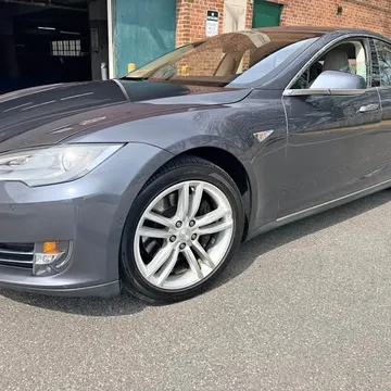 2015 Tesla Model S 85D
