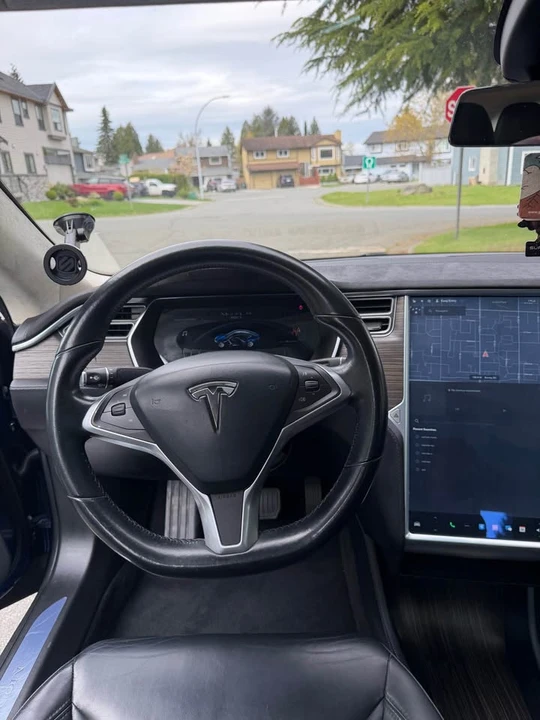 2015 Tesla Model S - Image 6 of 10