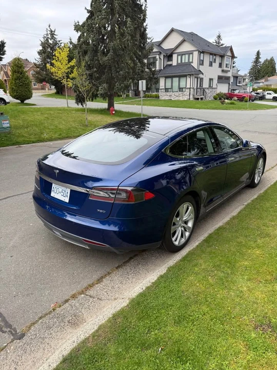2015 Tesla Model S - Image 4 of 10