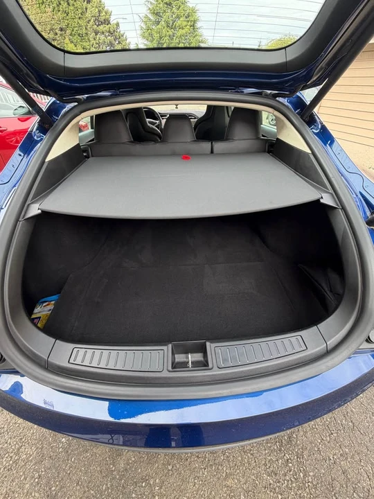 2015 Tesla Model S - Image 8 of 10