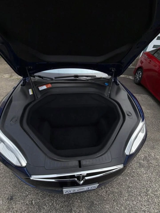 2015 Tesla Model S - Image 7 of 10