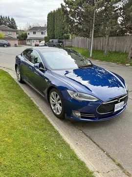 2015 Tesla Model S 70D