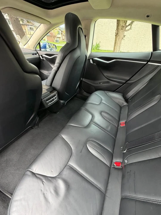 2015 Tesla Model S - Image 10 of 10