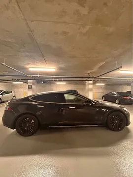 2015 Tesla Model S 85D