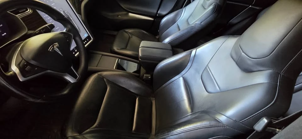 2015 Tesla Model S - Image 10 of 11