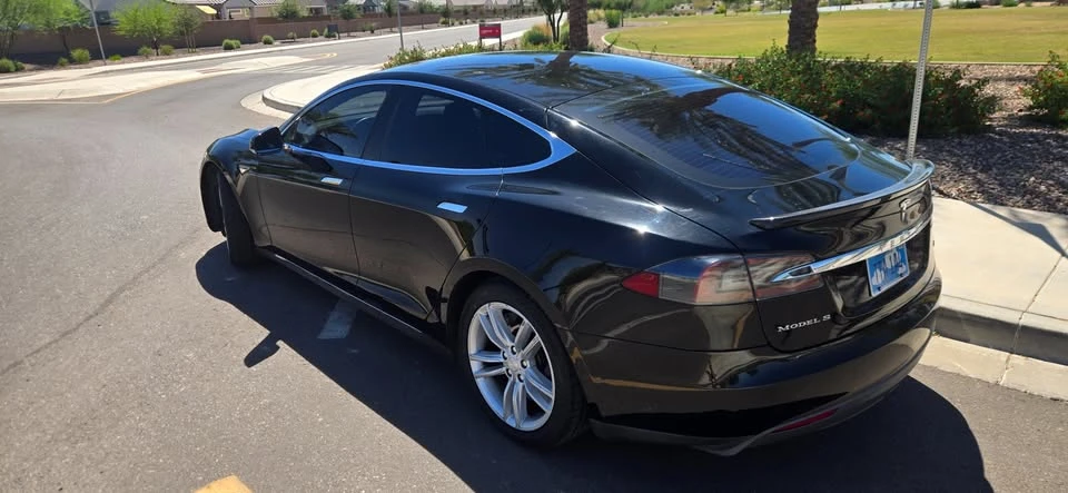 2015 Tesla Model S - Image 6 of 11