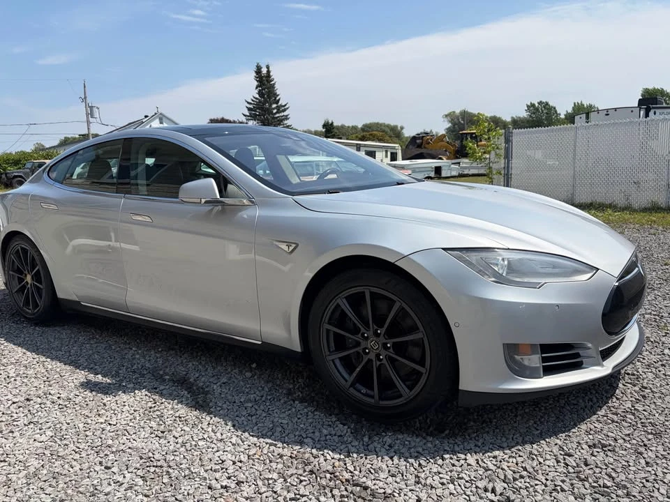 2015 Tesla Model S - Image 2 of 15