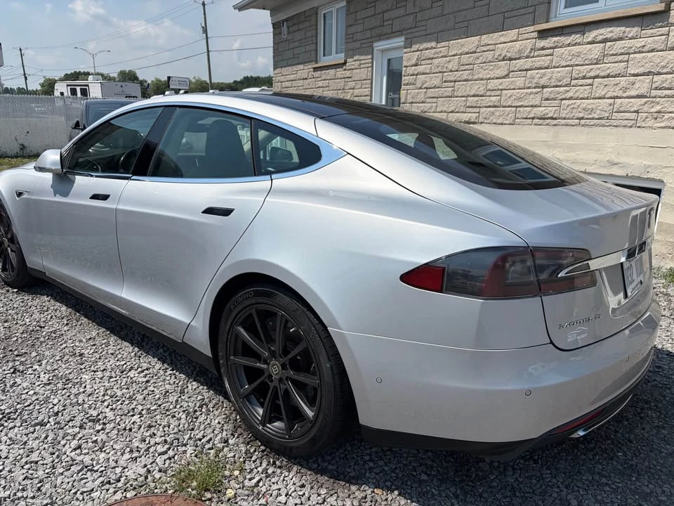 2015 Tesla Model S - Image 7 of 15