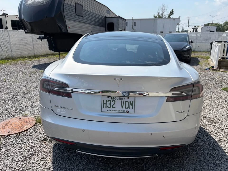 2015 Tesla Model S - Image 4 of 15