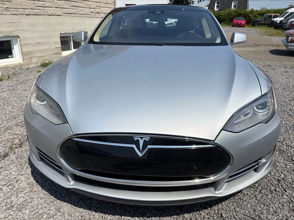 2015 Tesla Model S - Image 6 of 15