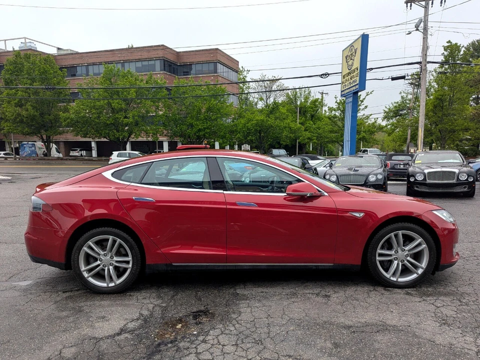 2015 Tesla Model S - Image 6 of 21