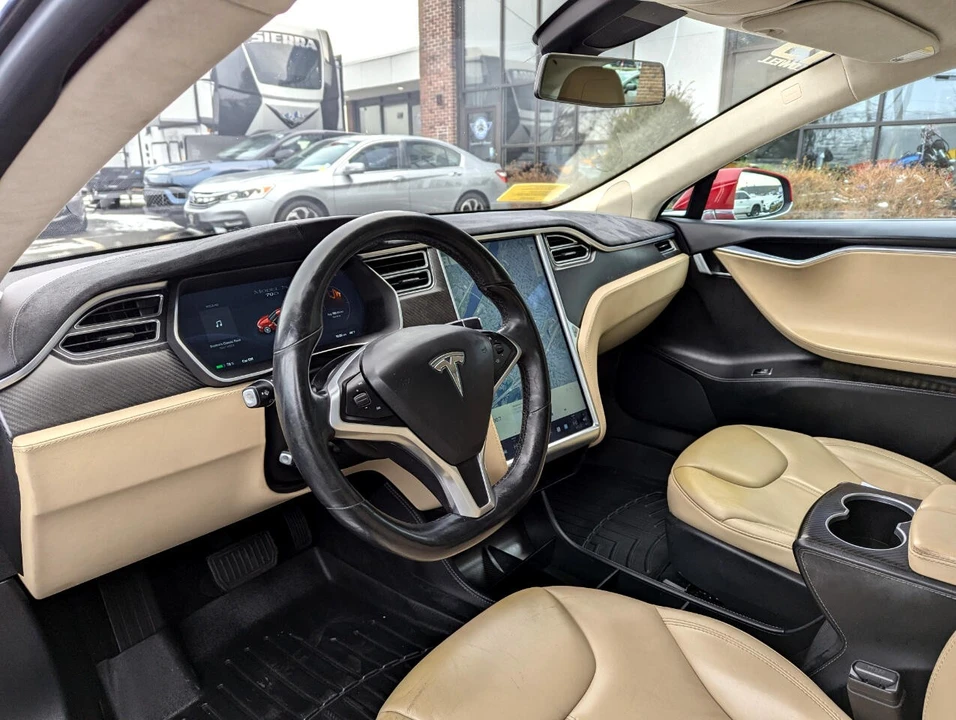 2015 Tesla Model S - Image 13 of 21