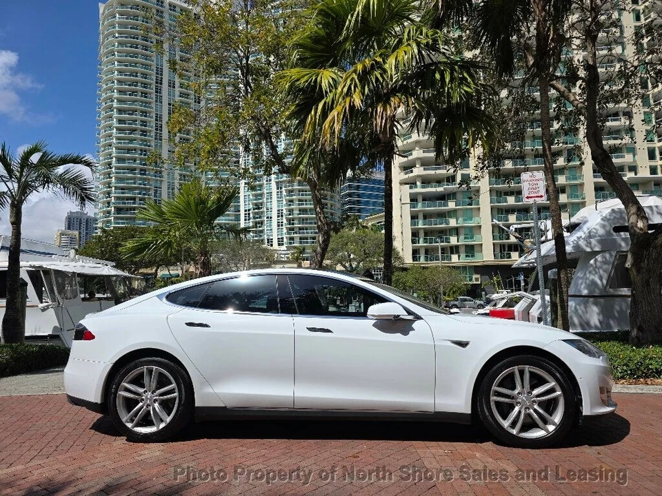 2015 Tesla Model S - Image 4 of 12