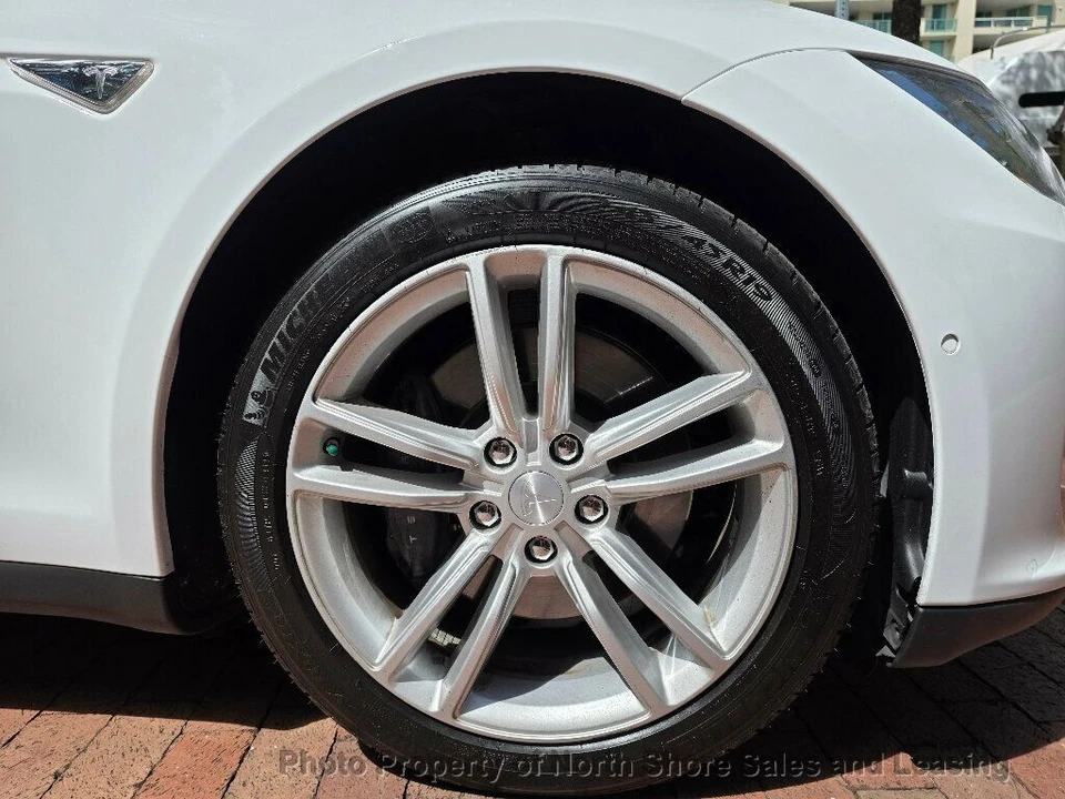 2015 Tesla Model S - Image 10 of 12