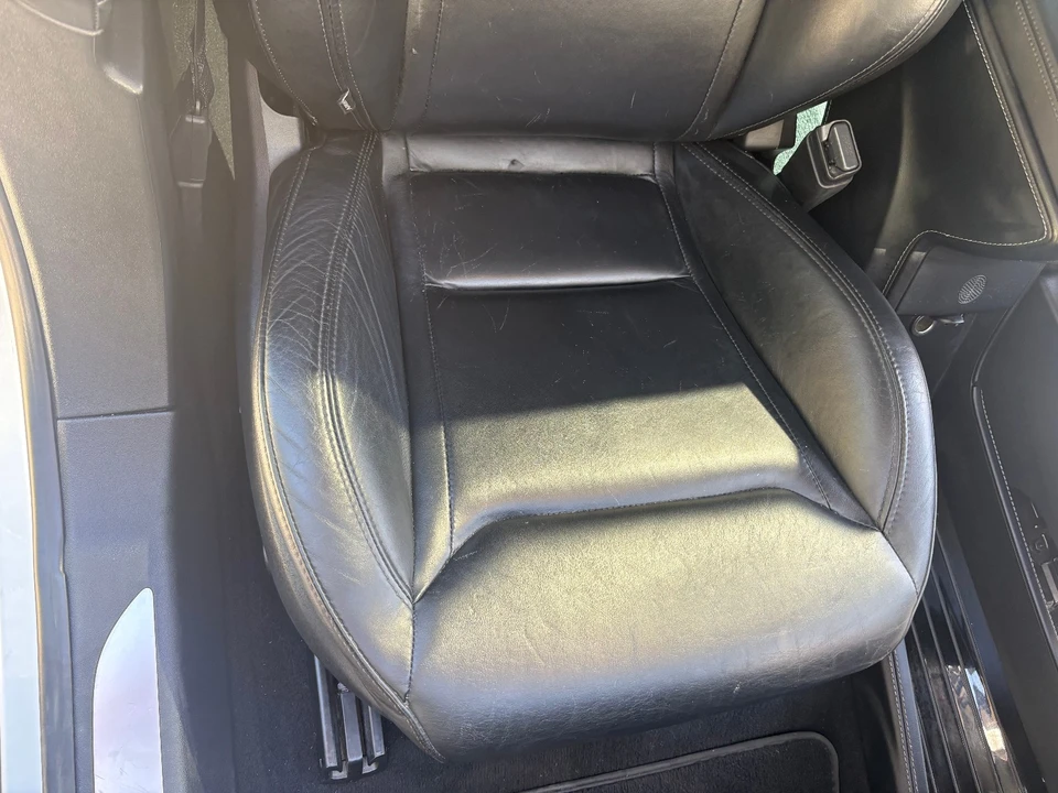 2015 Tesla Model S - Image 30 of 31