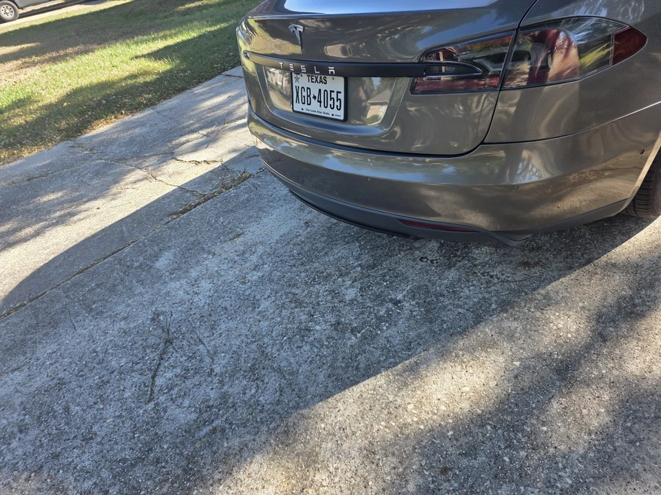 2015 Tesla Model S - Image 14 of 21