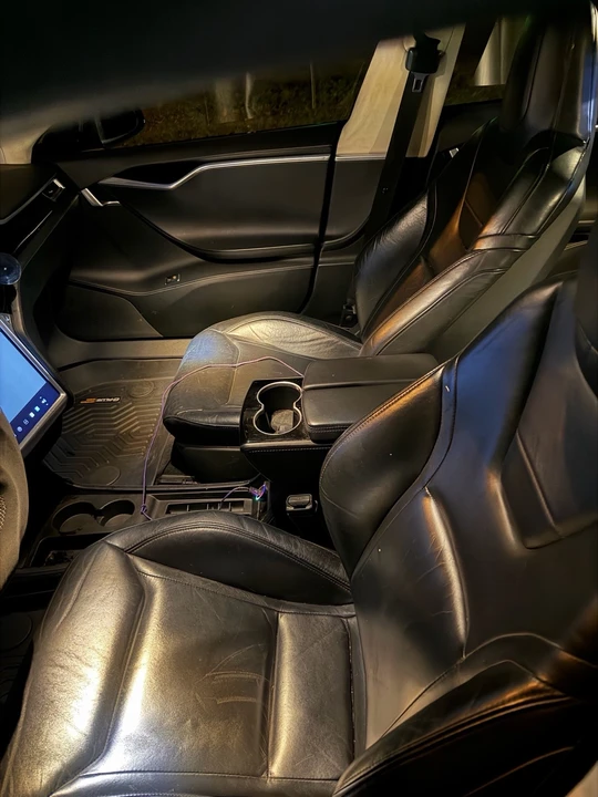 2015 Tesla Model S - Image 18 of 21