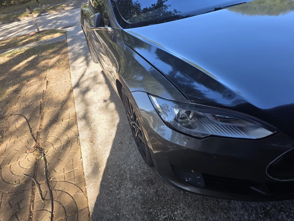 2015 Tesla Model S - Image 3 of 21