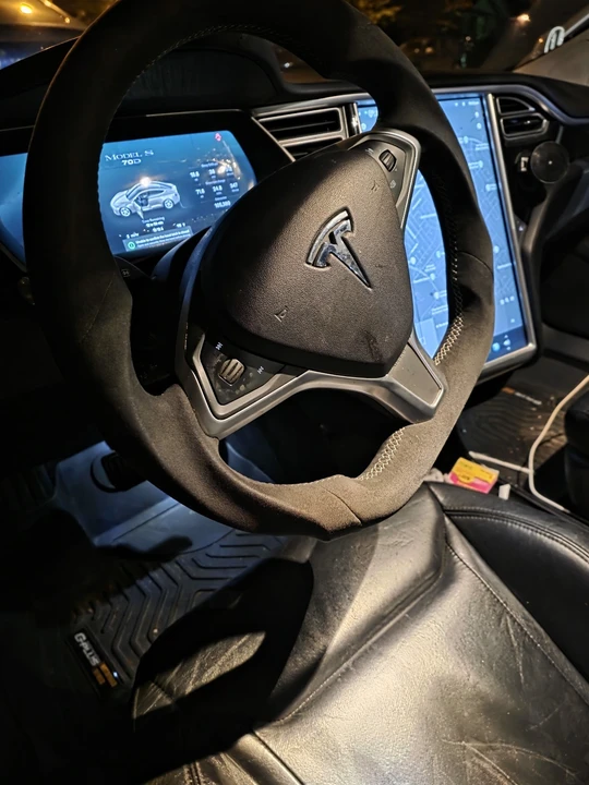 2015 Tesla Model S - Image 20 of 21