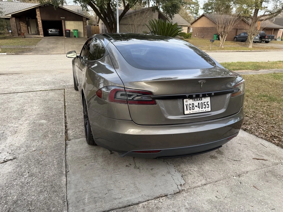 2015 Tesla Model S - Image 5 of 21