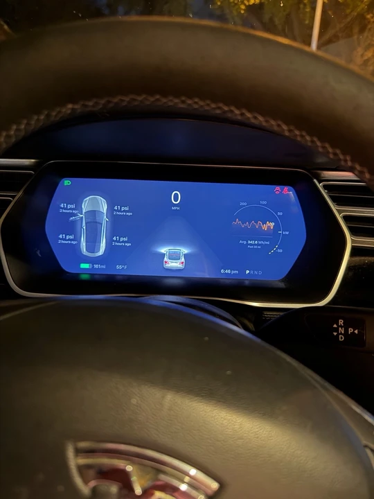 2015 Tesla Model S - Image 19 of 21