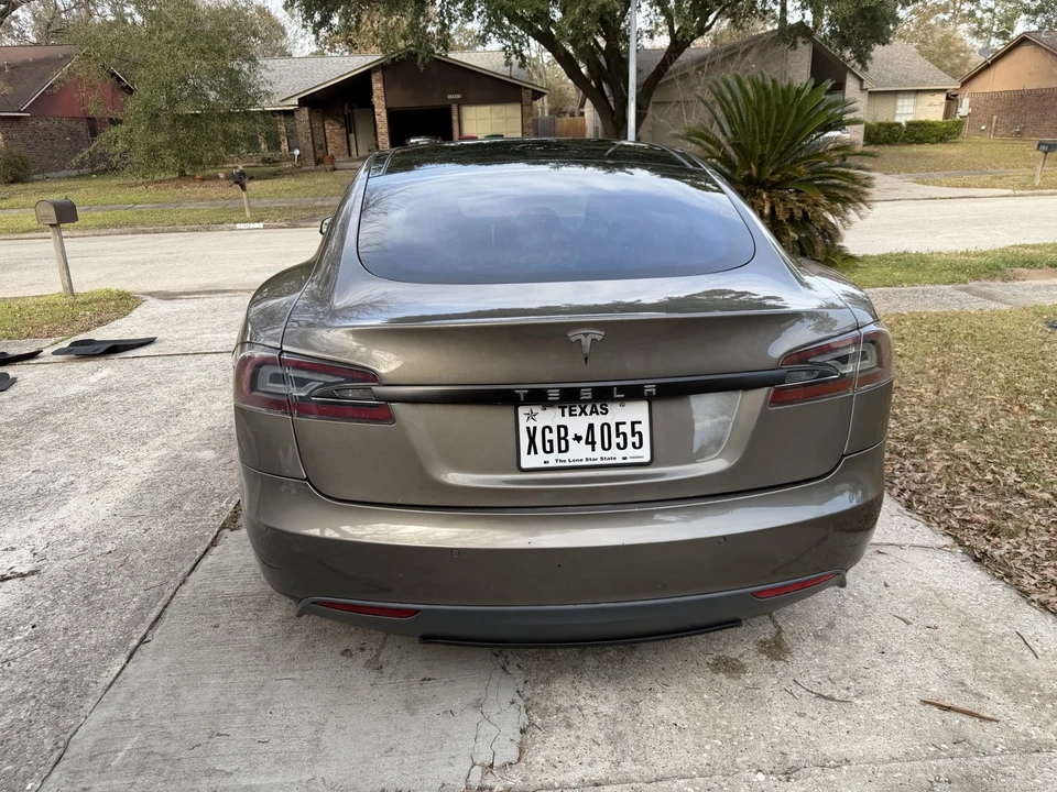 2015 Tesla Model S - Image 6 of 21