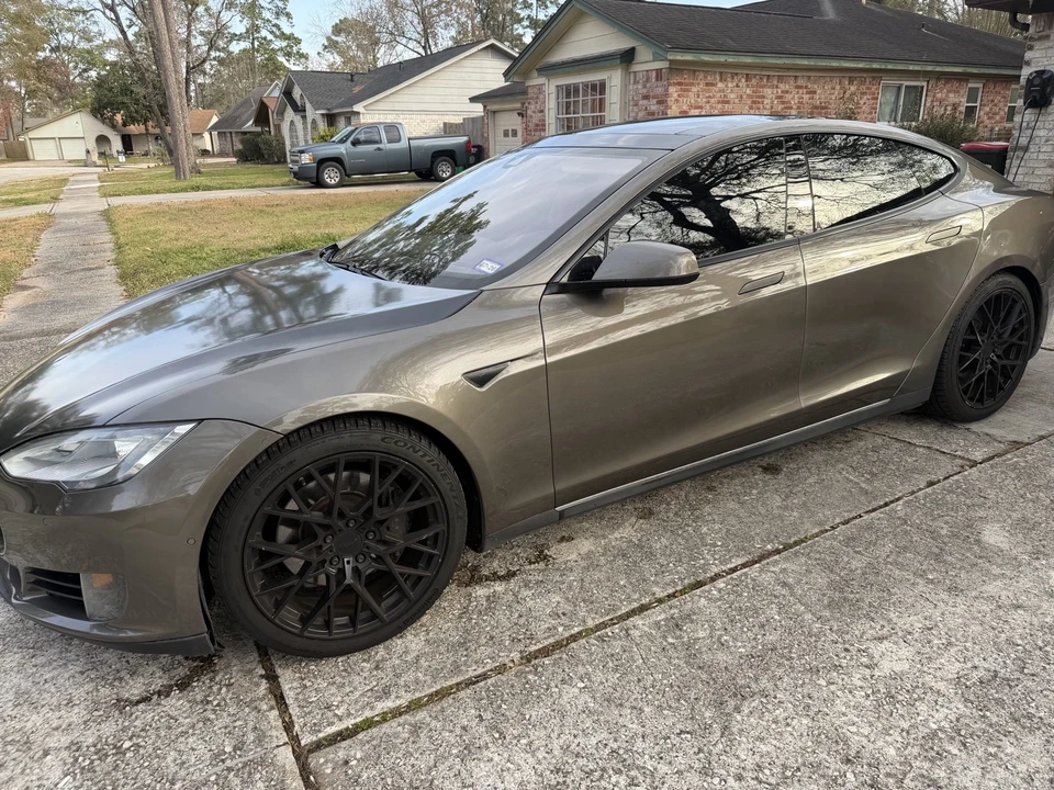 2015 Tesla Model S - Image 2 of 21