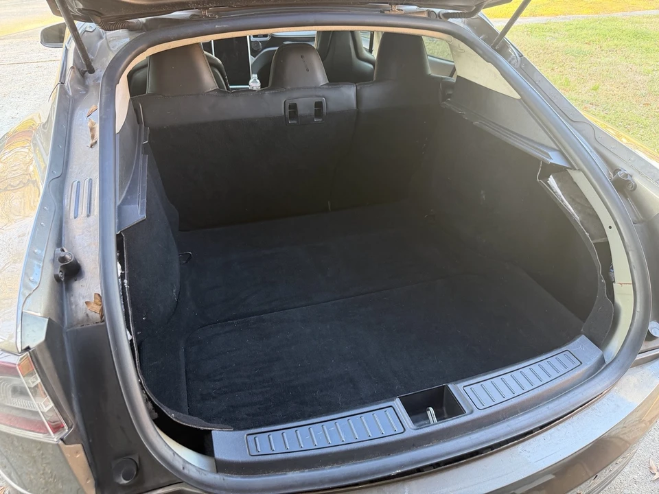 2015 Tesla Model S - Image 21 of 21