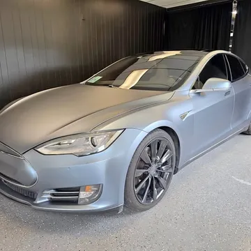 2015 Tesla Model S 85D
