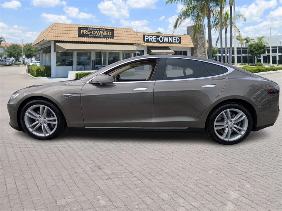 2015 Tesla Model S - Image 4 of 12