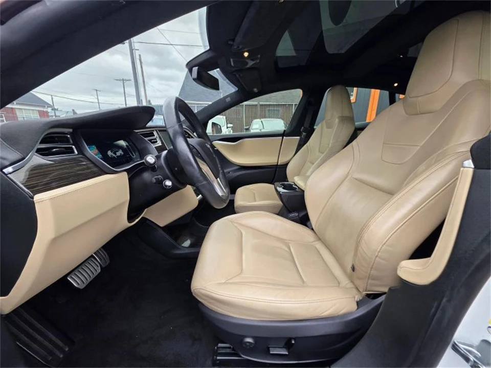 2015 Tesla Model S - Image 9 of 19