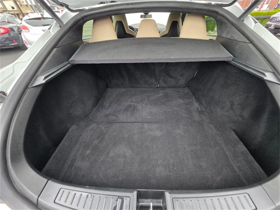 2015 Tesla Model S - Image 18 of 19