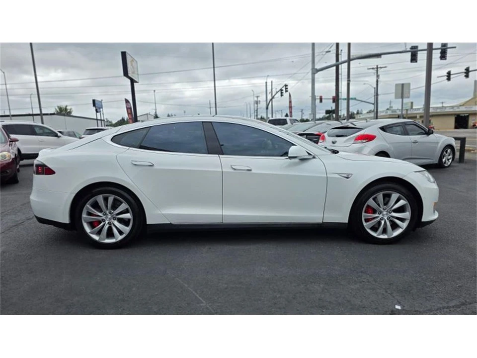 2015 Tesla Model S - Image 6 of 19