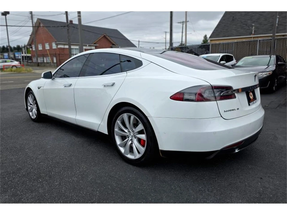 2015 Tesla Model S - Image 3 of 19
