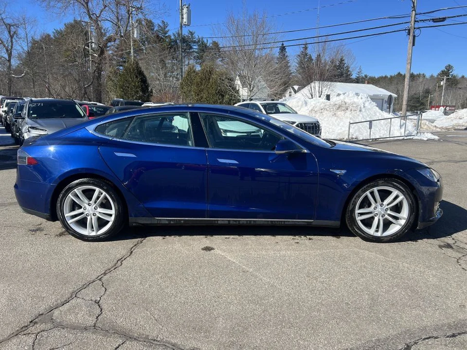 2015 Tesla Model S - Image 5 of 12