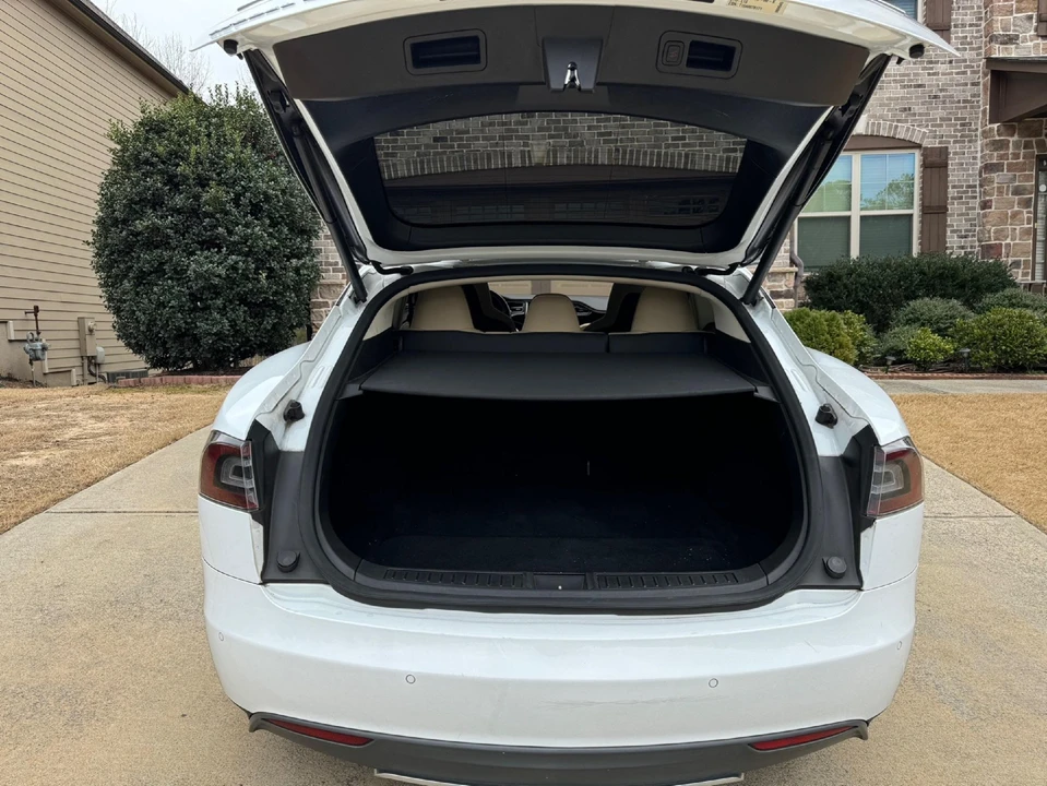 2015 Tesla Model S - Image 14 of 31