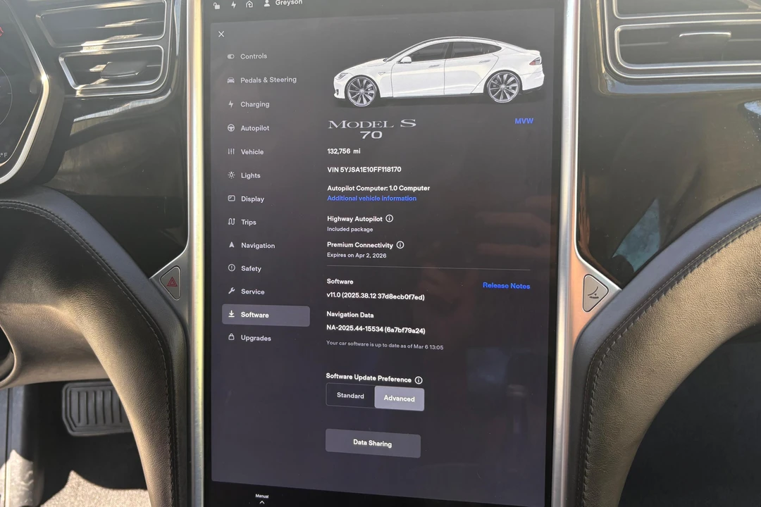 2015 Tesla Model S - Image 20 of 31