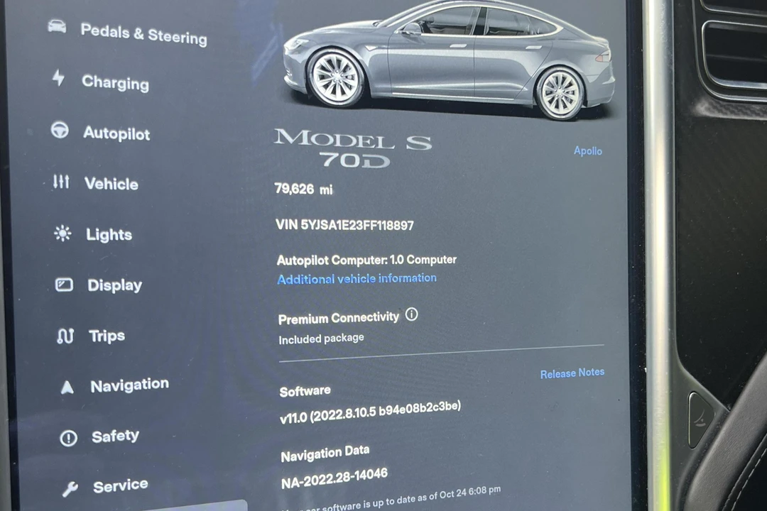 2015 Tesla Model S - Image 27 of 31