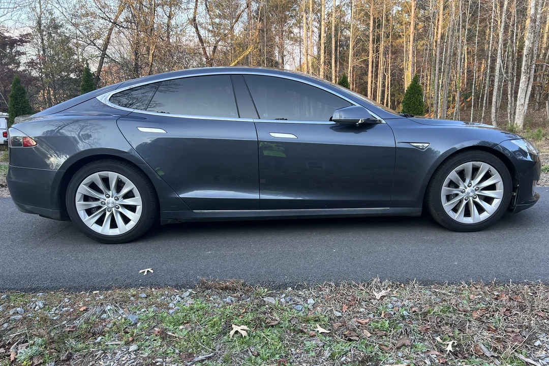2015 Tesla Model S - Image 3 of 31