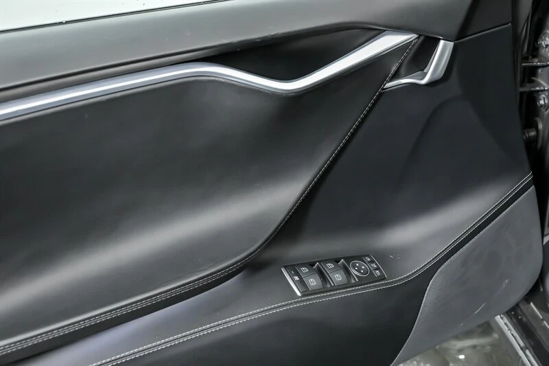 2015 Tesla Model S - Image 15 of 21