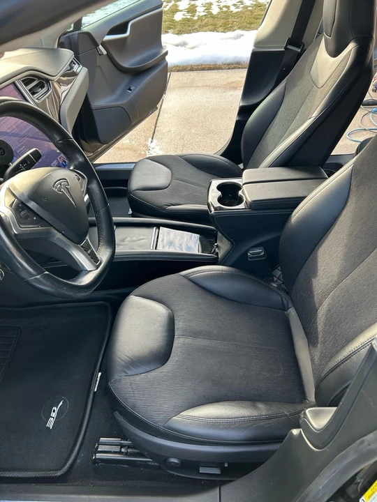 2015 Tesla Model S - Image 15 of 21