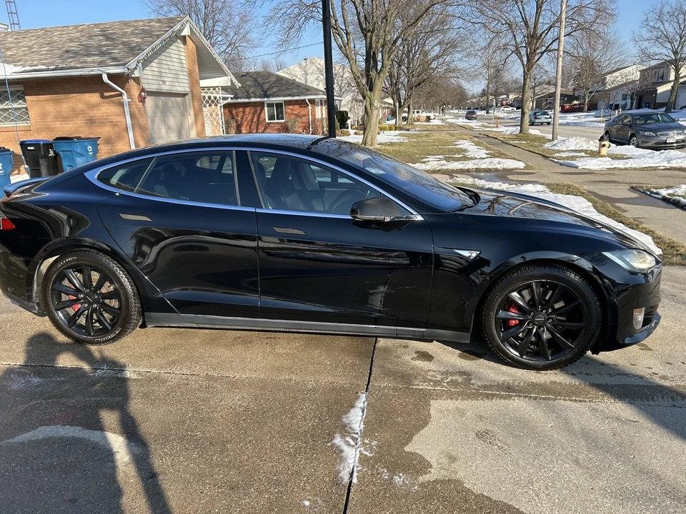 2015 Tesla Model S - Image 5 of 21