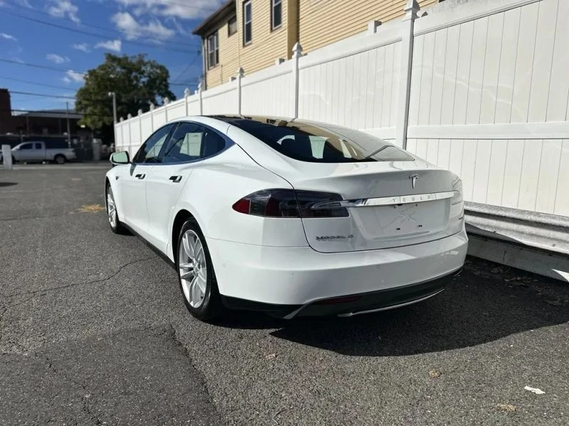 2015 Tesla Model S - Image 4 of 12