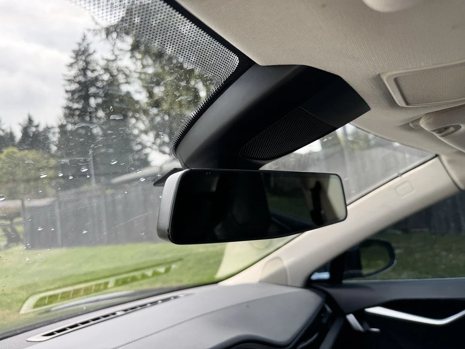 2015 Tesla Model S - Image 12 of 21