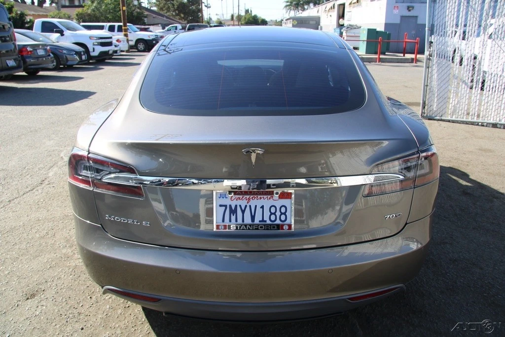 2015 Tesla Model S - Image 5 of 21