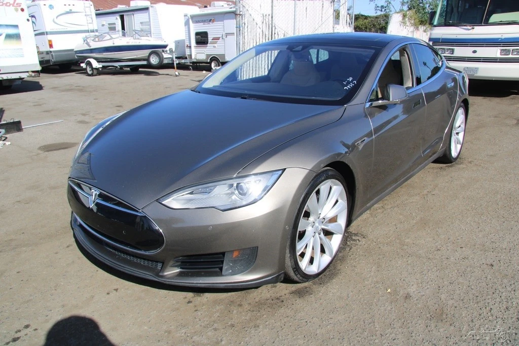 2015 Tesla Model S - Image 2 of 21