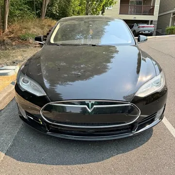 2015 Tesla Model S 70D