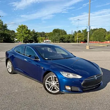 2015 Tesla Model S 70D