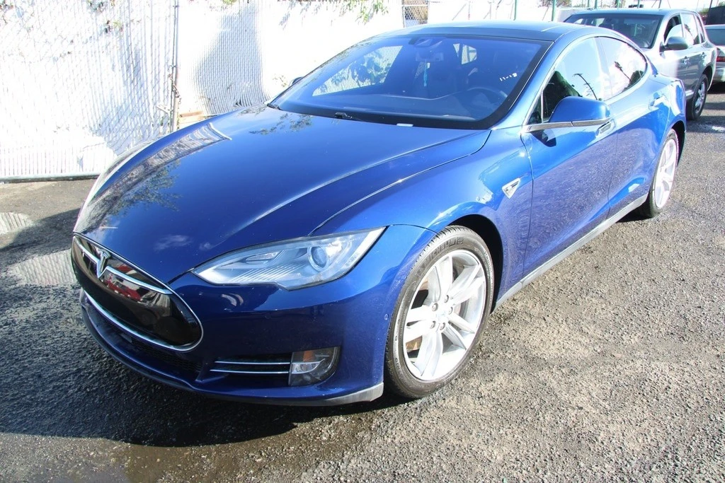 2015 Tesla Model S - Image 2 of 21