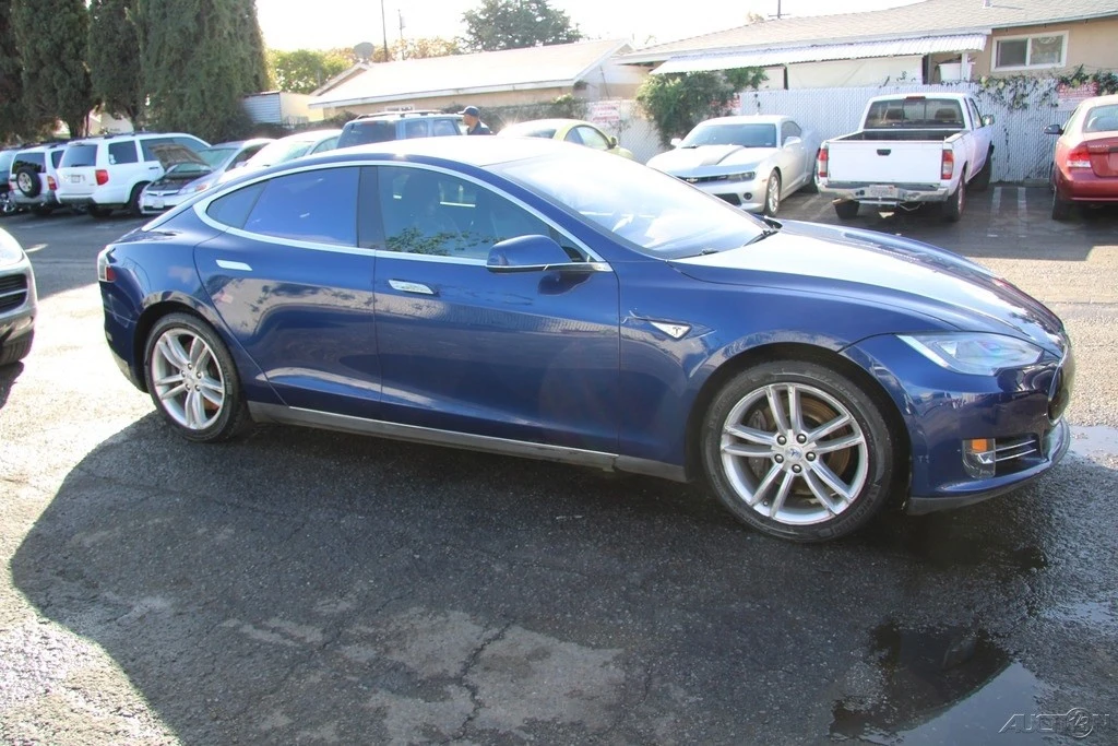 2015 Tesla Model S - Image 7 of 21